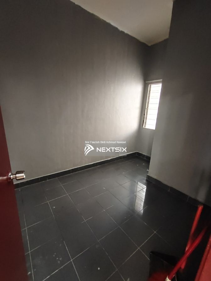 2-sty Terrace/Link House For Sale in Rawang Selangor - Image 6