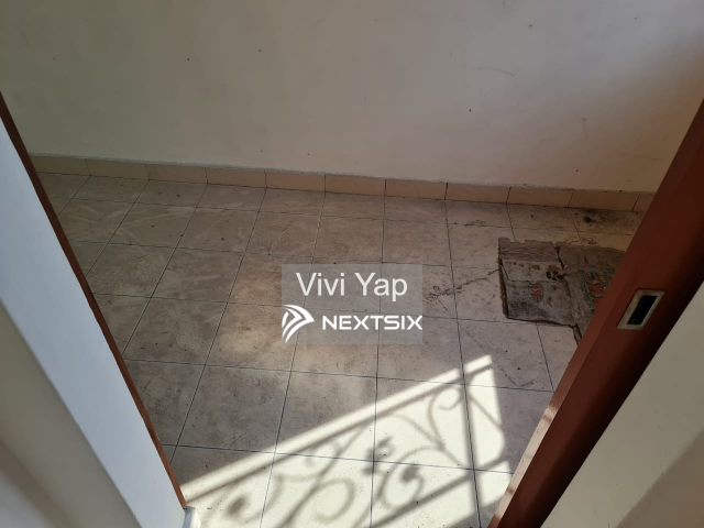 2-sty Terrace/Link House For Sale in Seri Kembangan Selangor - Image 9