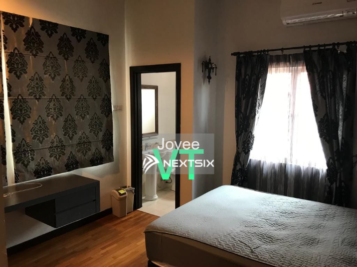 Semi-detached House For Sale in Setia Eco Park Selangor