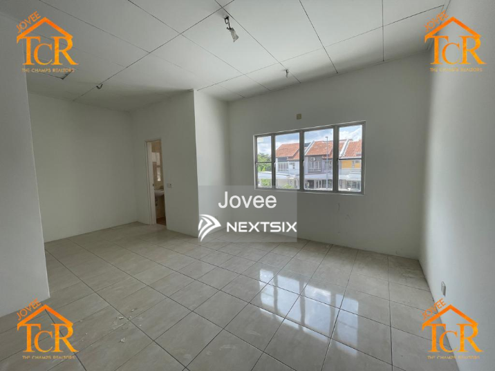2-sty Terrace/Link House For Sale in Setia Alam Selangor - Image 5