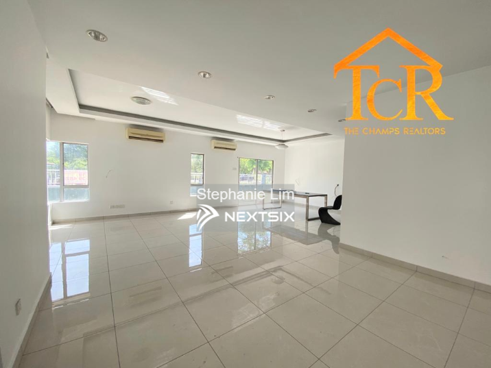 Semi-detached House For Sale in Klang Selangor