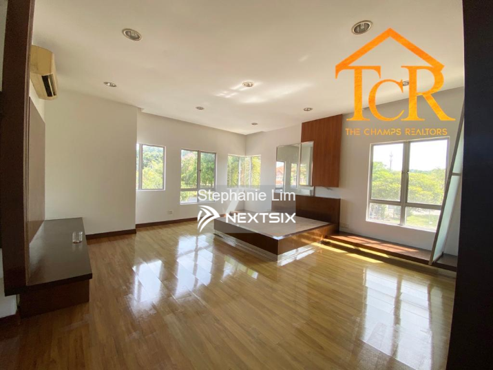 Semi-detached House For Sale in Klang Selangor - Image 10