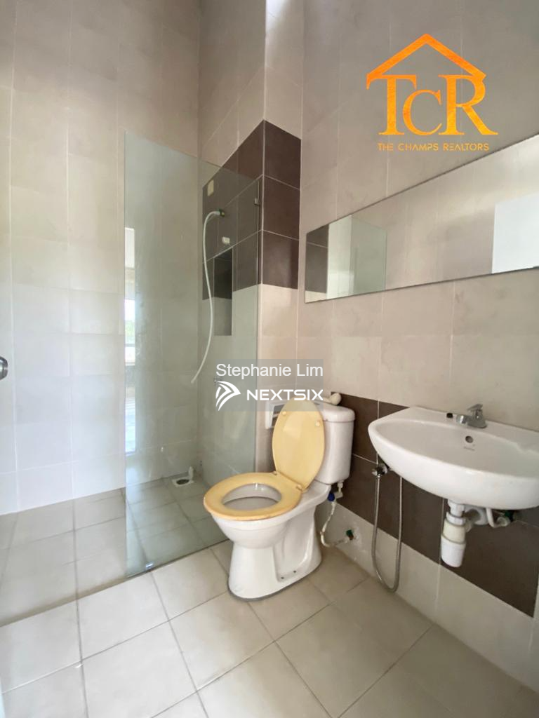 Semi-detached House For Sale in Klang Selangor - Image 8