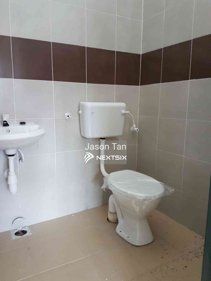 1-sty Terrace/Link House For Sale in Telok Panglima Garang Selangor - Image 5