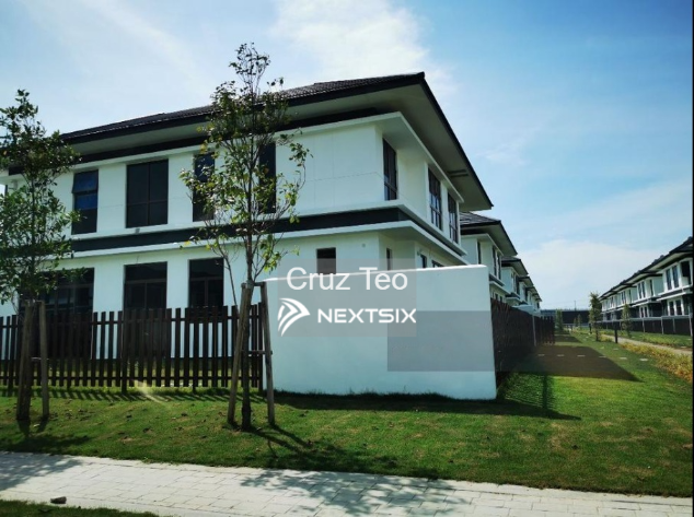 Semi-detached House For Sale in Setia Alam Selangor