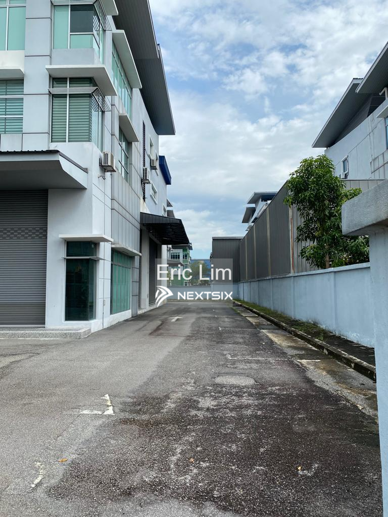 Semi-D Factory For Sale in Bukit Jelutong Selangor - Image 2