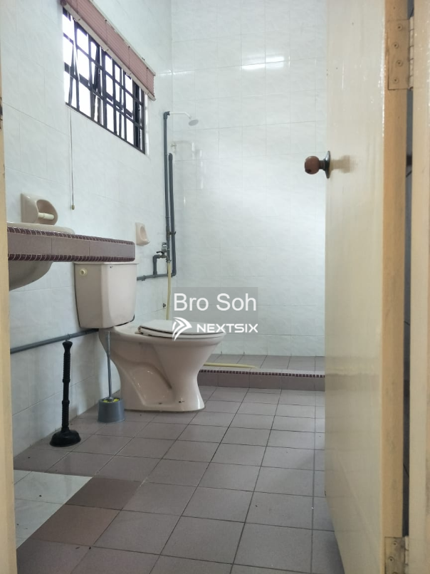 Semi-detached House For Sale in Kuantan Pahang - Image 15