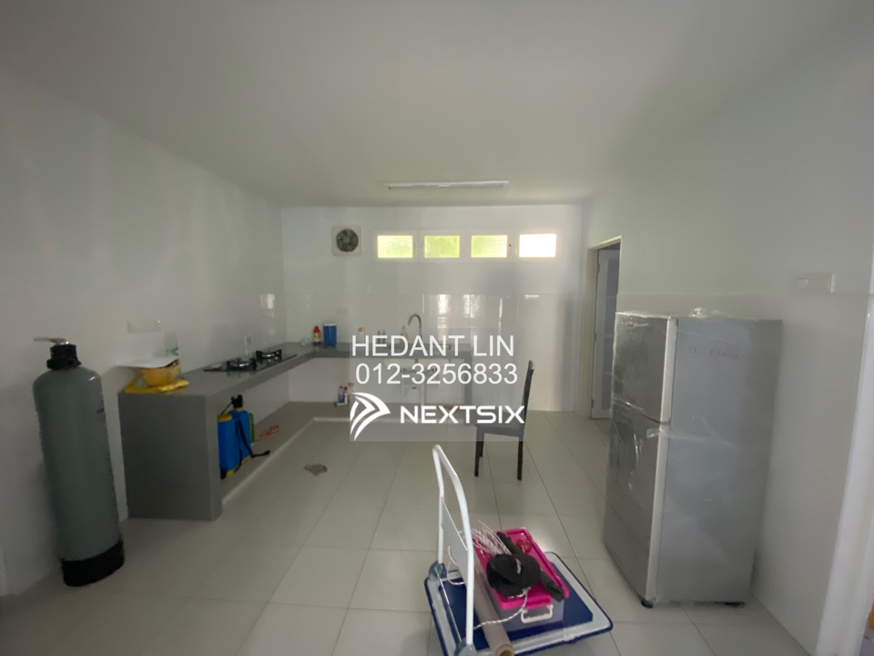 2-sty Superlink House For Sale in Seri Kembangan Selangor - Image 2