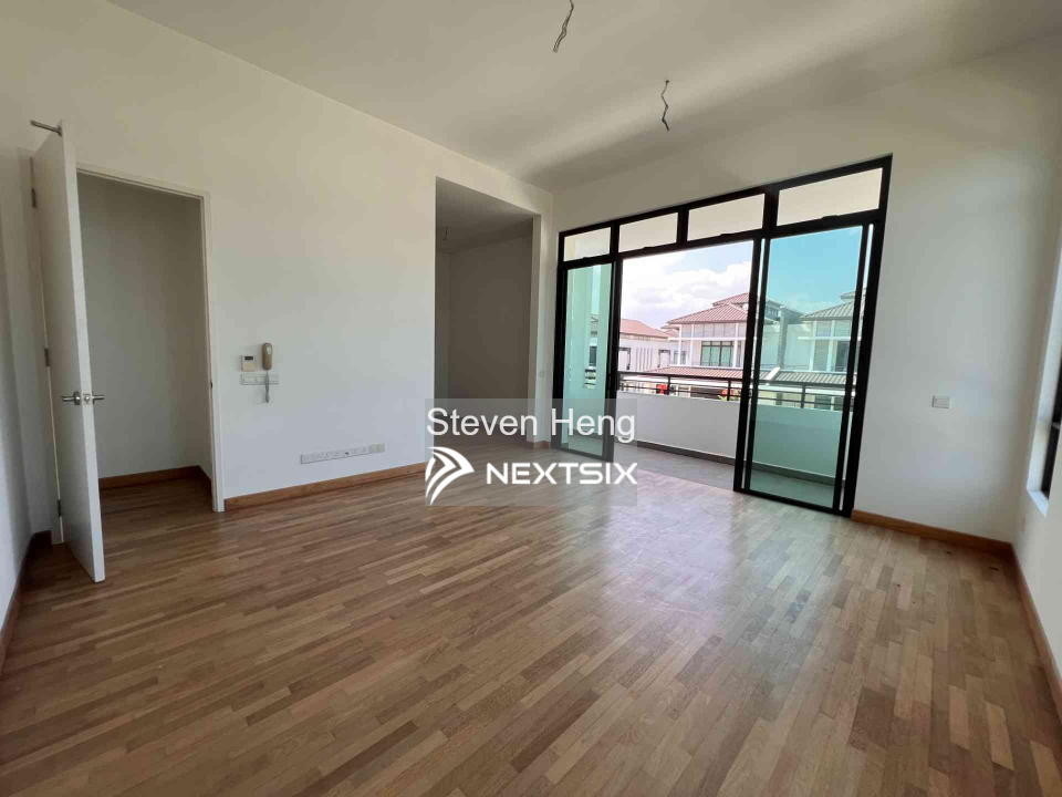 Semi-detached House For Sale in Semenyih Selangor - Image 5