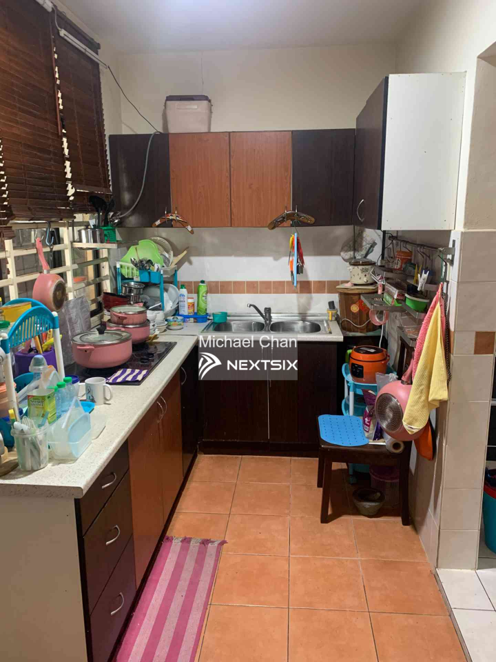 Semi-detached House For Sale in Puchong South Selangor - Image 5