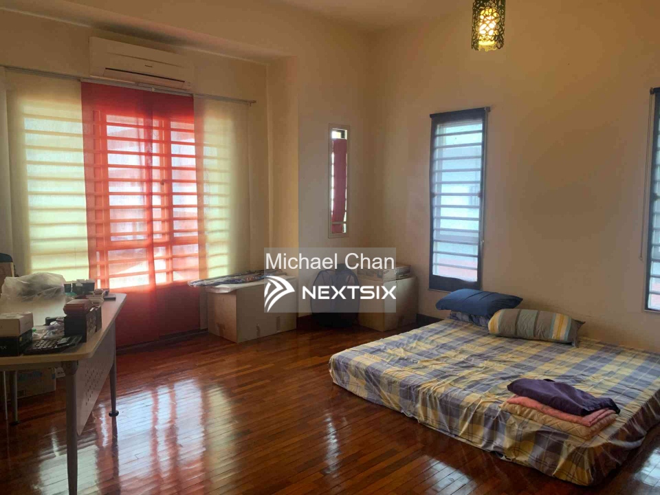 Semi-detached House For Sale in Puchong South Selangor - Image 9