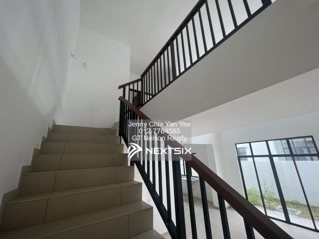 Semi-detached House For Sale in Semenyih Selangor - Image 11