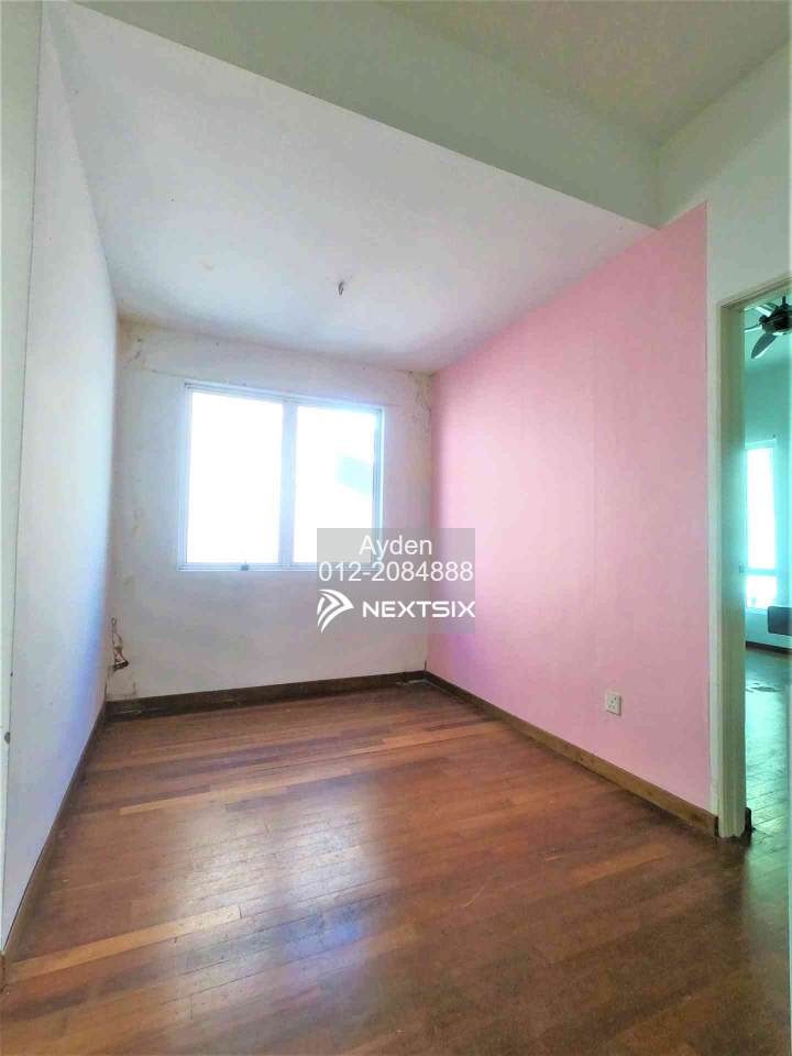 Bungalow For Sale in Selayang Selangor - Image 10