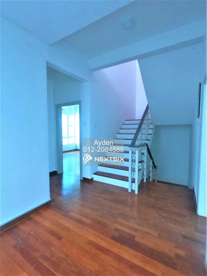 Bungalow For Sale in Selayang Selangor - Image 5