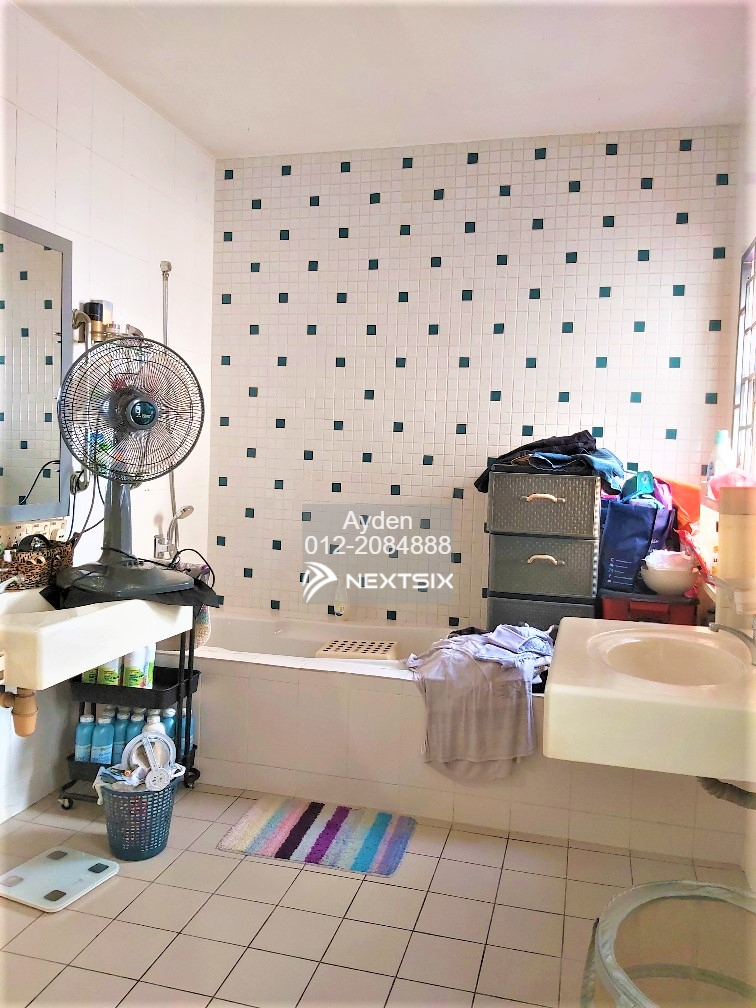 Semi-detached House For Sale in Kepong Wilayah Persekutuan Kuala Lumpur - Image 8