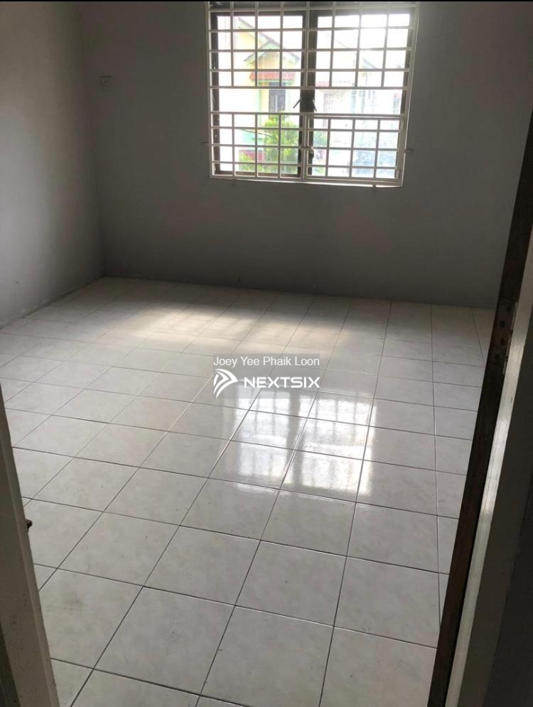 2-sty Terrace/Link House For Sale in Bayan Lepas Penang - Image 5