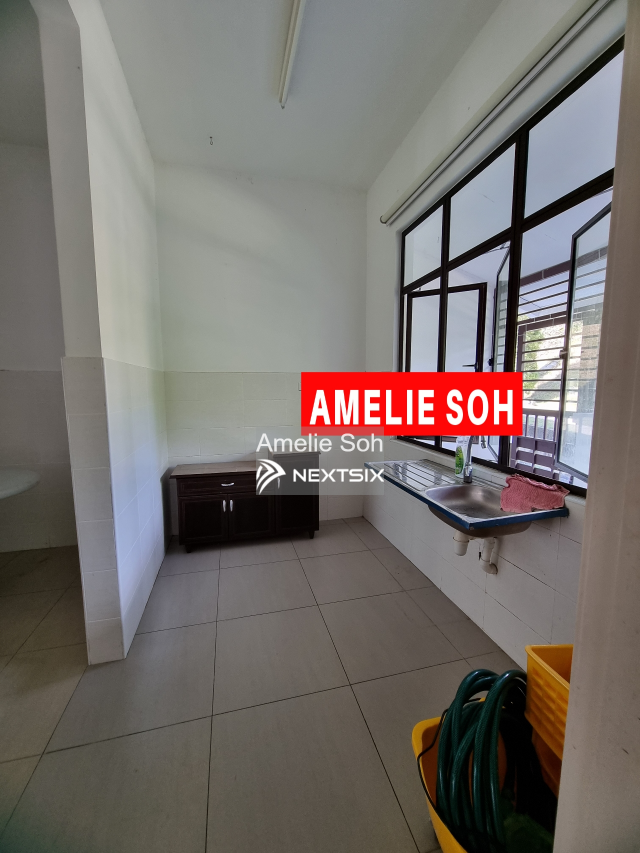 3-sty Terrace/Link House For Sale in Bayan Lepas Penang - Image 4