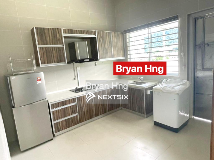 Semi-detached House For Sale in Gelugor Penang - Image 6