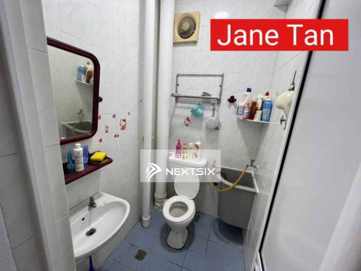 Apartment For Sale in Georgetown Penang - Image 6