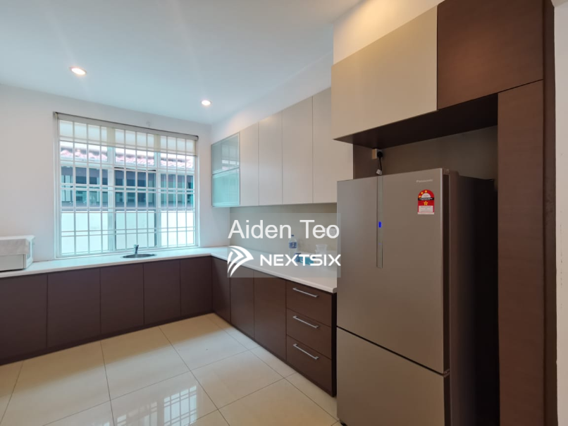 Bungalow For Sale in Semabok Melaka - Image 6