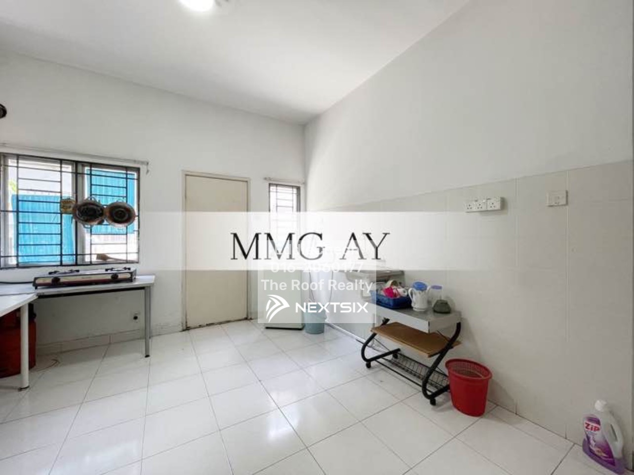Semi-detached House For Sale in Setia Alam Selangor - Image 4