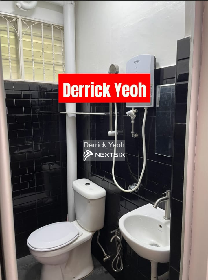 Townhouse For Sale in Bayan Lepas Penang - Image 12