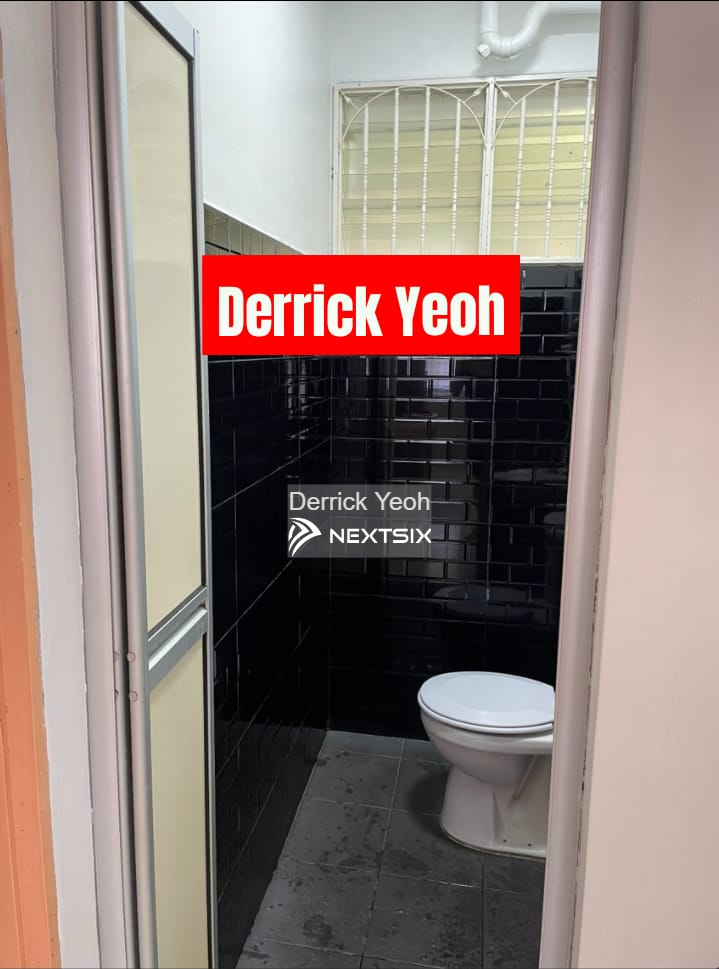 Townhouse For Sale in Bayan Lepas Penang - Image 13