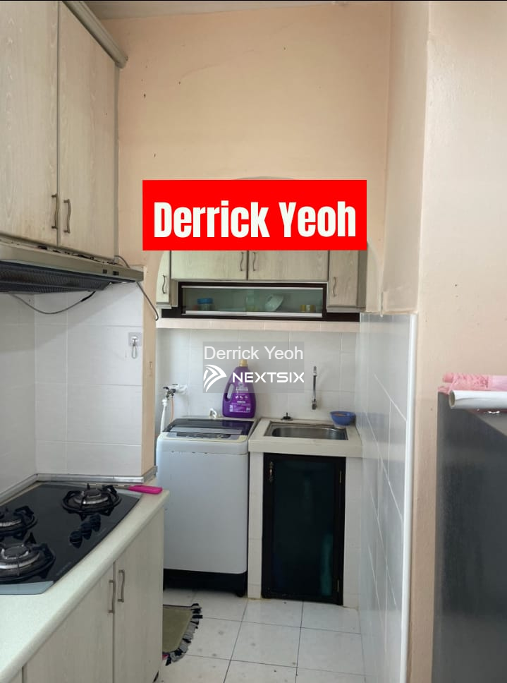 Townhouse For Sale in Bayan Lepas Penang - Image 5