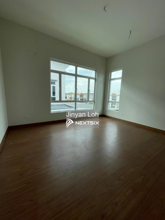 Bungalow For Sale in Pontian Johor - Image 9