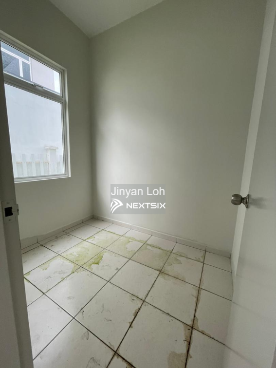 Bungalow For Sale in Pontian Johor - Image 12