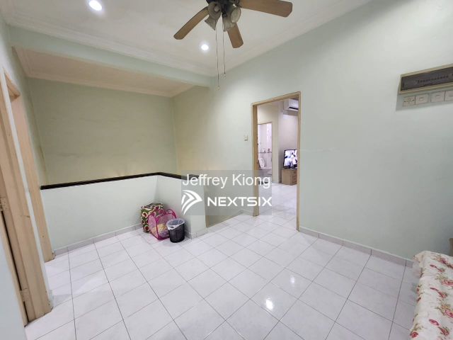 2-sty Terrace/Link House For Sale in Ulu Tiram Johor - Image 8