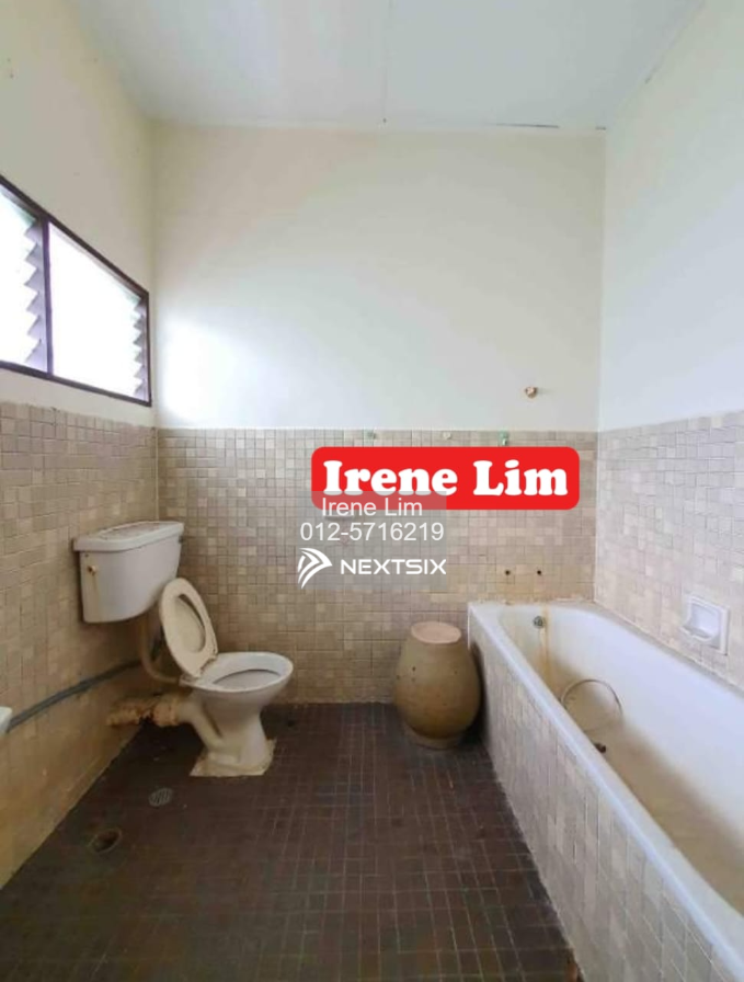 Bungalow For Sale in Sungai Ara Penang - Image 7