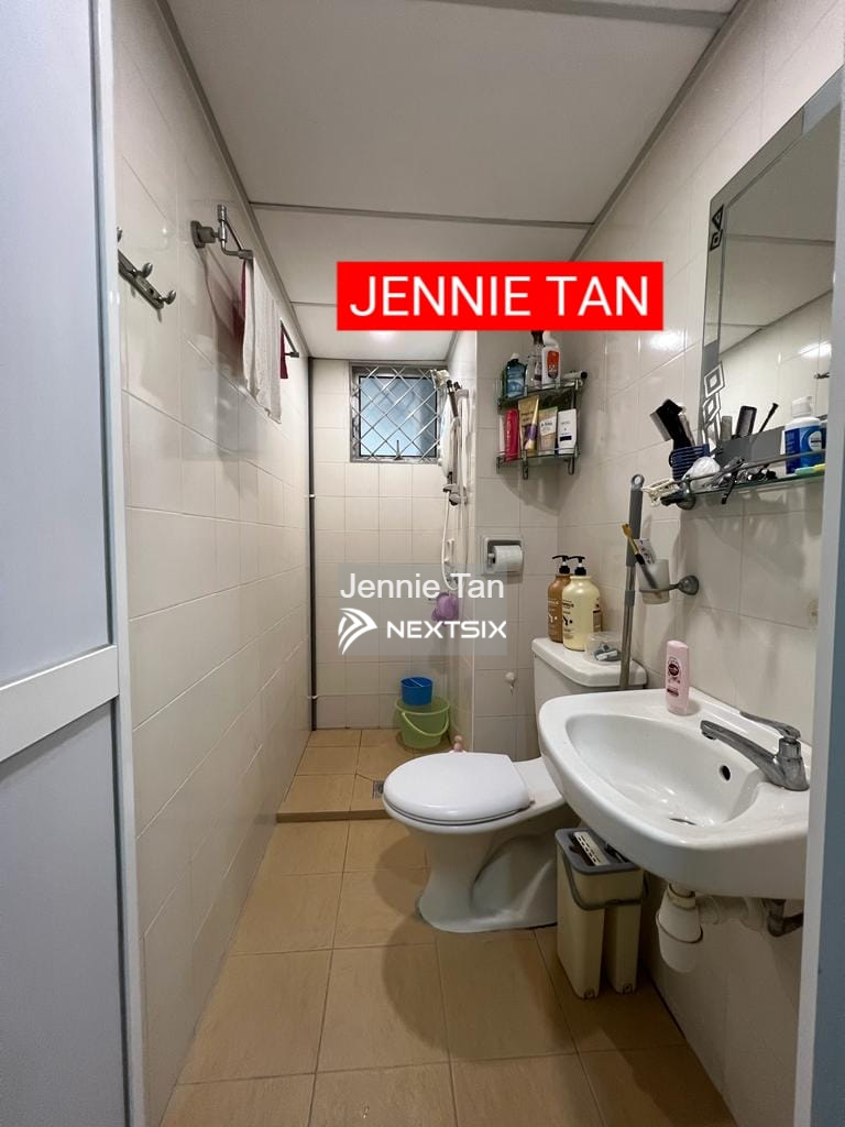 Condominium For Sale in Jelutong Penang - Image 6
