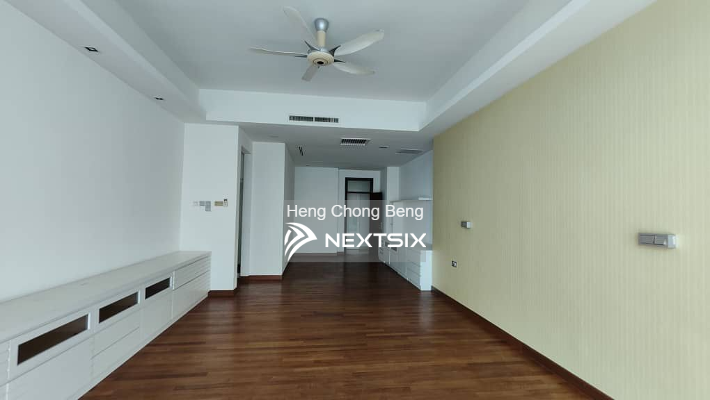 Condominium For Sale in Georgetown Penang - Image 2