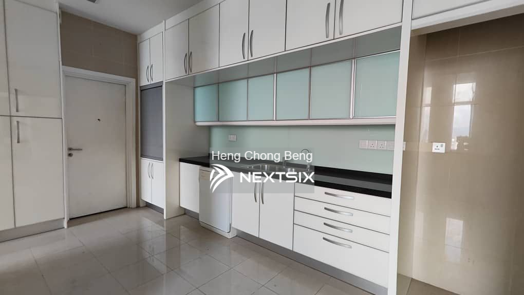 Condominium For Sale in Georgetown Penang - Image 5