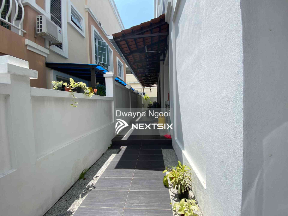 Semi-detached House For Sale in Gelugor Penang - Image 10