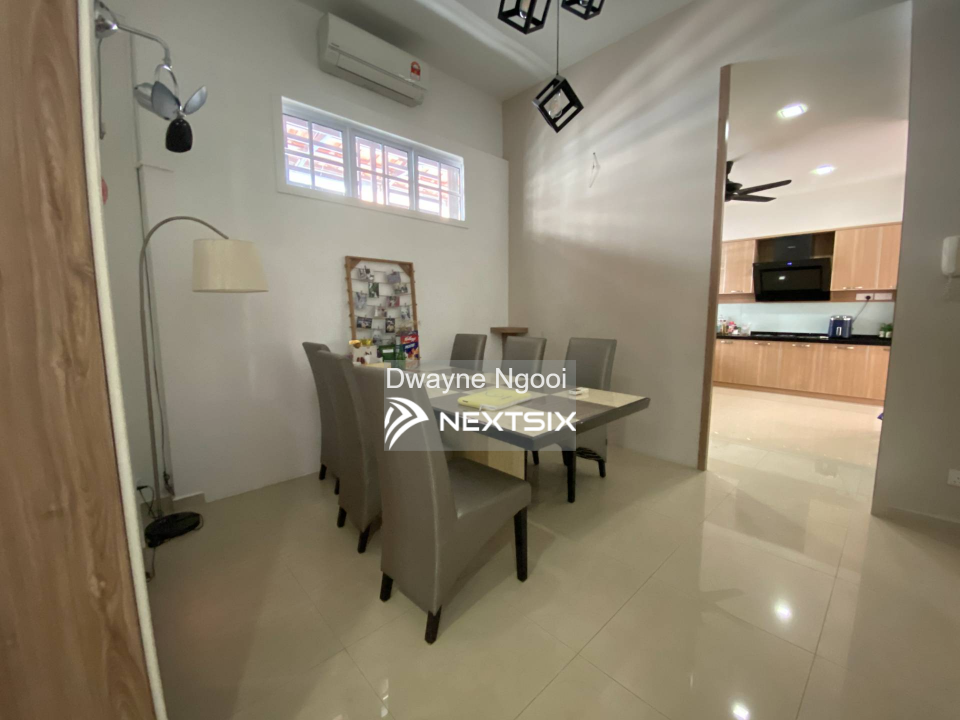 Semi-detached House For Sale in Gelugor Penang - Image 2