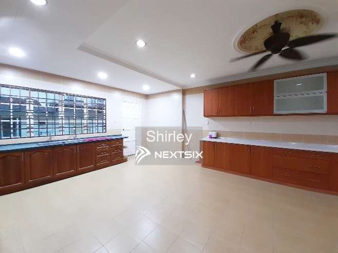 2.5-sty Terrace/Link House For Sale in Bandar Puteri Puchong Selangor