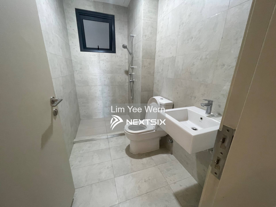 Condominium For Sale in Tanjung Bungah Penang - Image 9