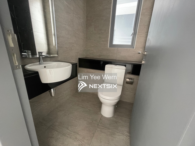 Condominium For Sale in Gelugor Penang - Image 10