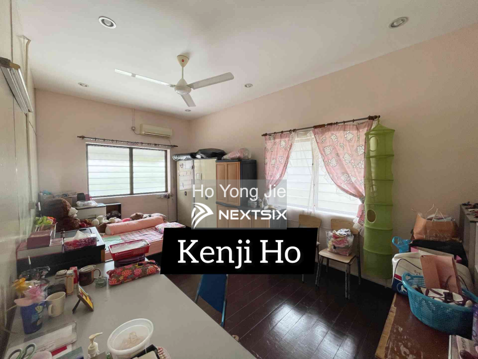 Semi-detached House For Sale in Greenlane Penang - Image 7