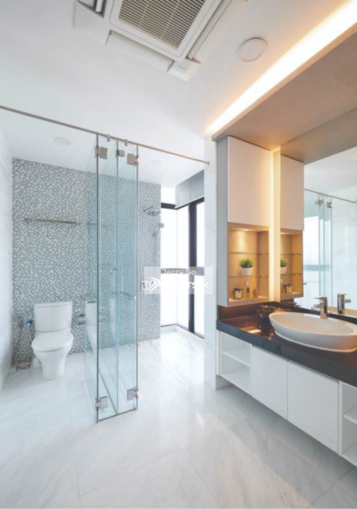 Condominium For Sale in Georgetown Penang - Image 6