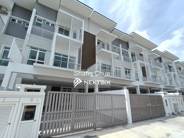 3-sty Superlink House For Sale in Ampang Selangor - Image 13