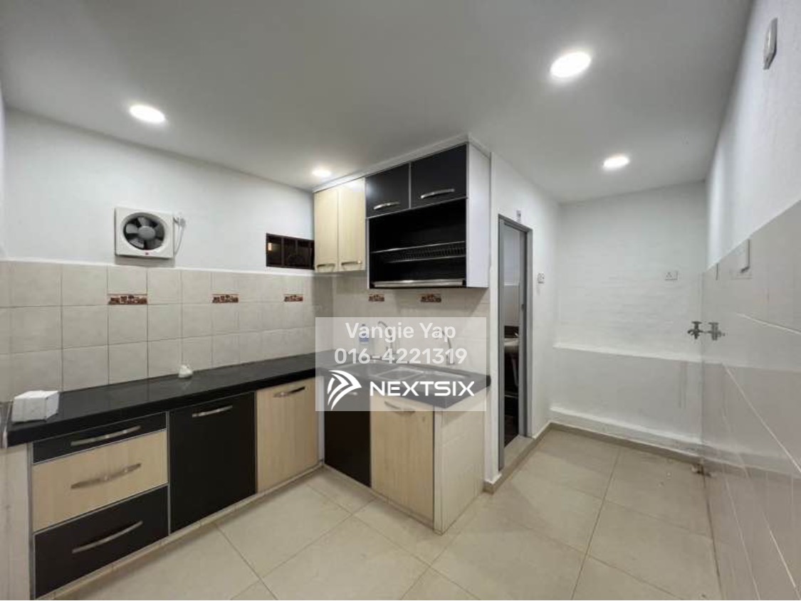 Semi-detached House For Rent in Gelugor Penang