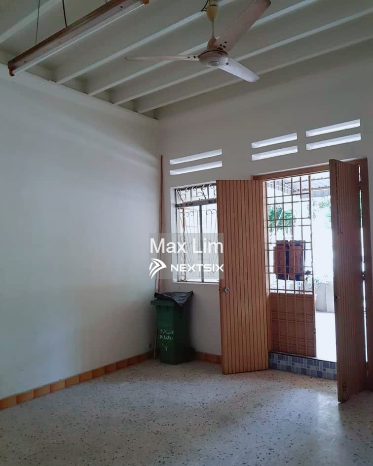 2-sty Superlink House For Sale in Georgetown Penang