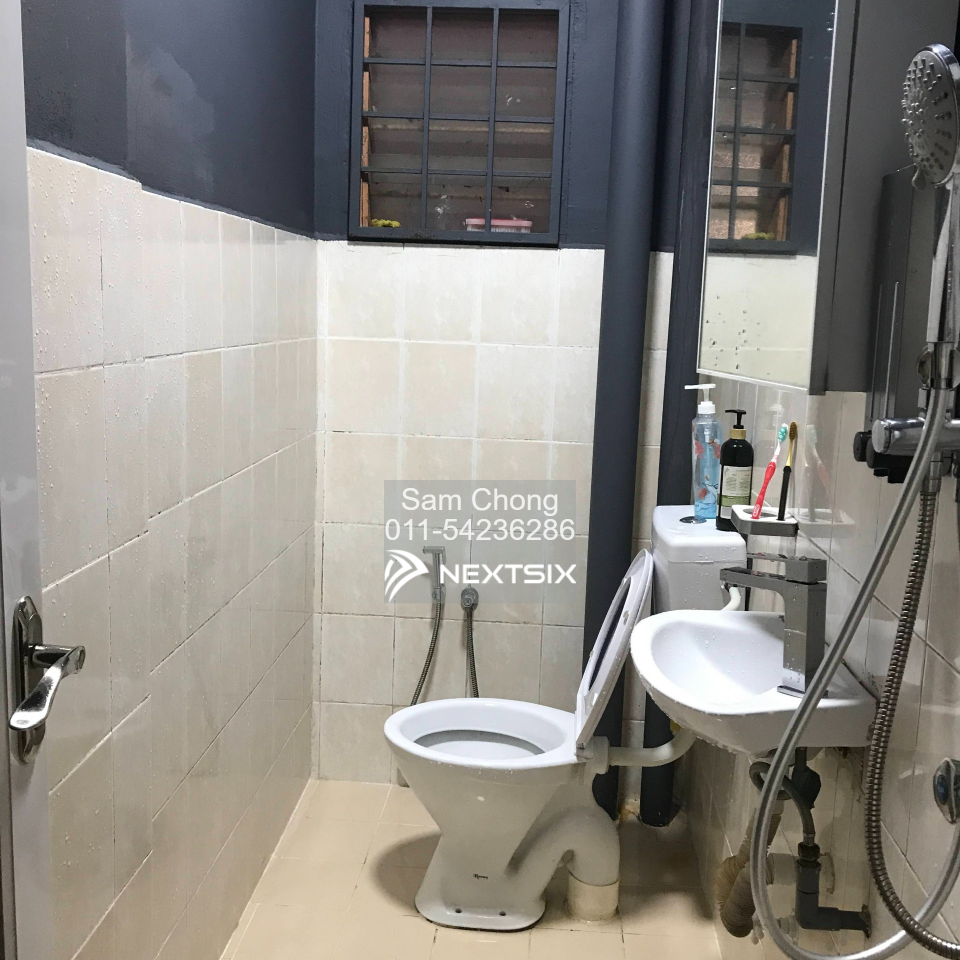Apartment For Sale in Klang Selangor - Image 9