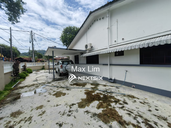 Semi-detached House For Sale in Pulau Tikus Penang