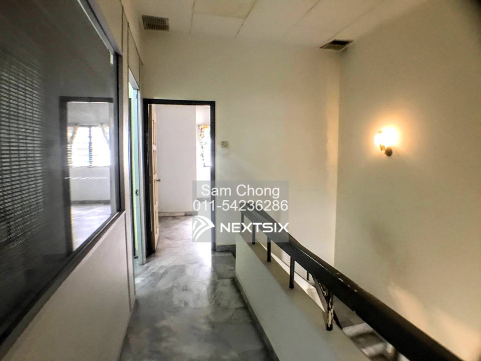 2-sty Superlink House For Sale in Klang Selangor - Image 10