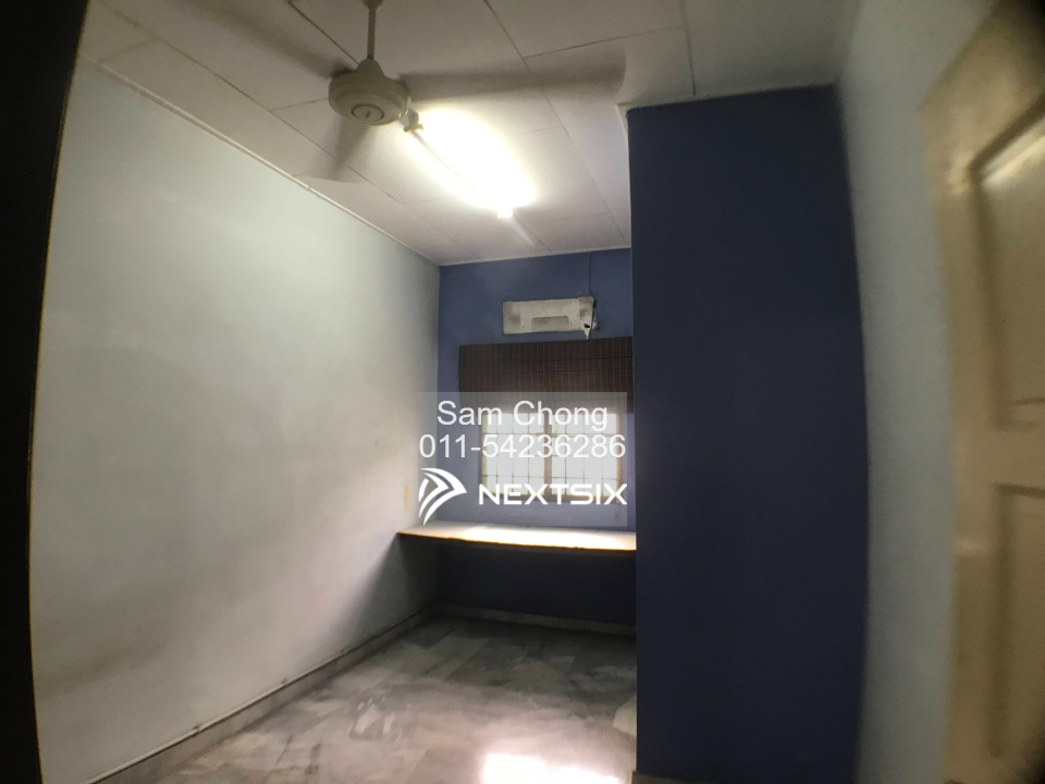 2-sty Superlink House For Sale in Klang Selangor - Image 11