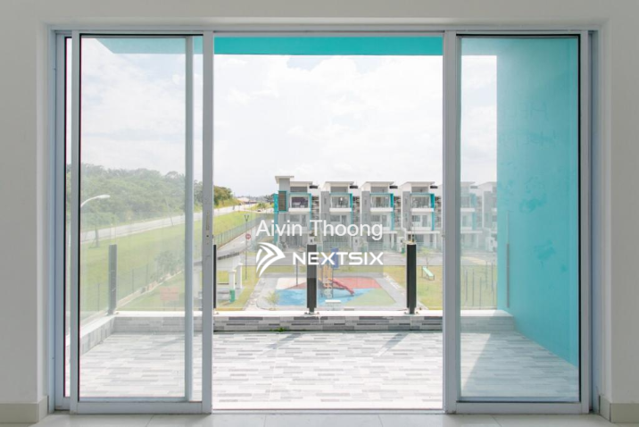 3-sty Superlink House For Sale in Semenyih Selangor - Image 5